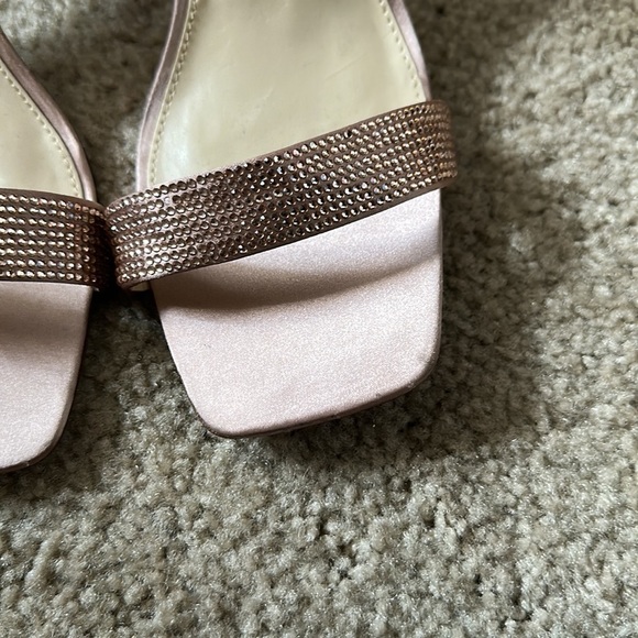 NEW! Vince Camuto Enella Embellished Ankle Strap Heel Sandal - Size 9.5 - Picture 8 of 11